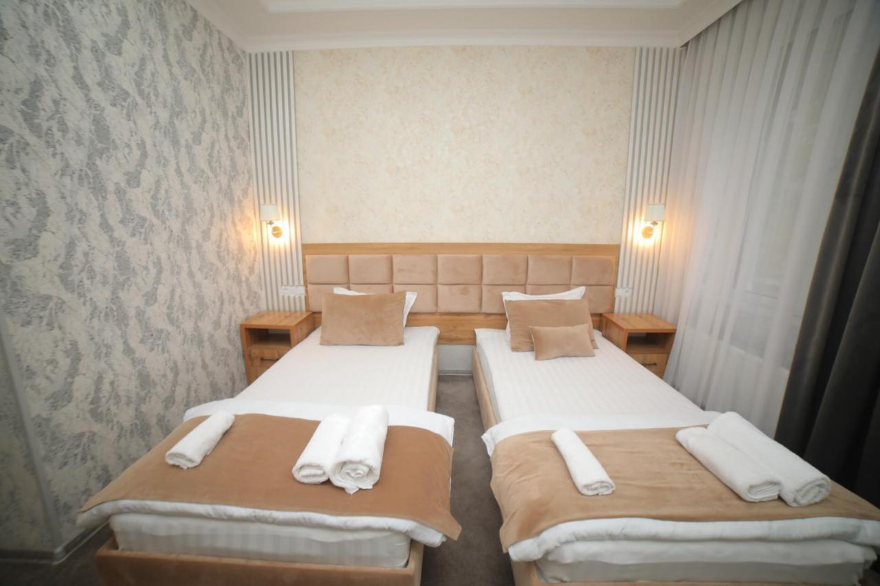 Hotel Tinchlik Plaza Urghenci Exterior foto